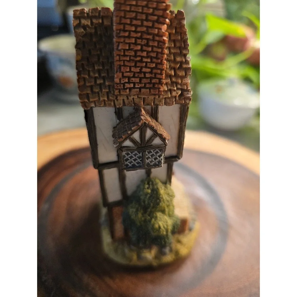 Cottagecore Kitschy Cottage Clock Figurine Vintage‎ Piece